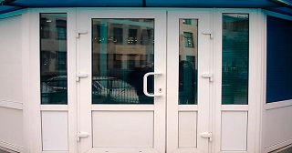 Пластиковая входная группа Советская Гавань, цена от 10412 руб.